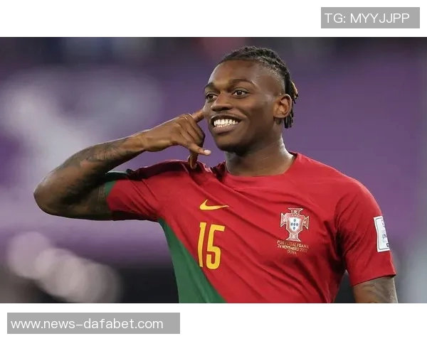 莱奥替补表现失常两度错失良机遭球迷怒斥